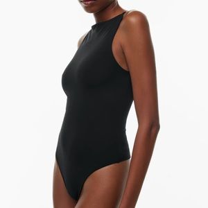 Aritzia Babaton Contour Enhance Bodysuit